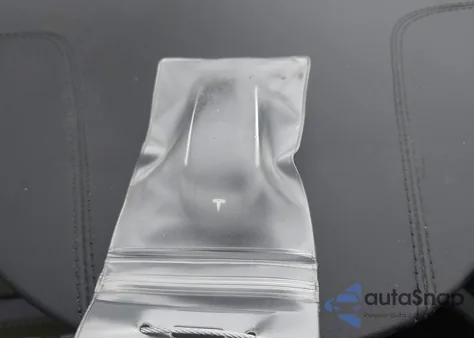 2018 Tesla Model X 100D/75D/P100D z USA, uszkodzony, nr VIN 5YJXCAE2XJF091433